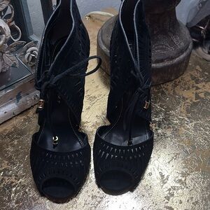 Ivanka Trump's Elegant Black Women's Heels, size 7M